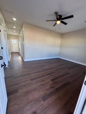 TRIPLEX BRONSTON